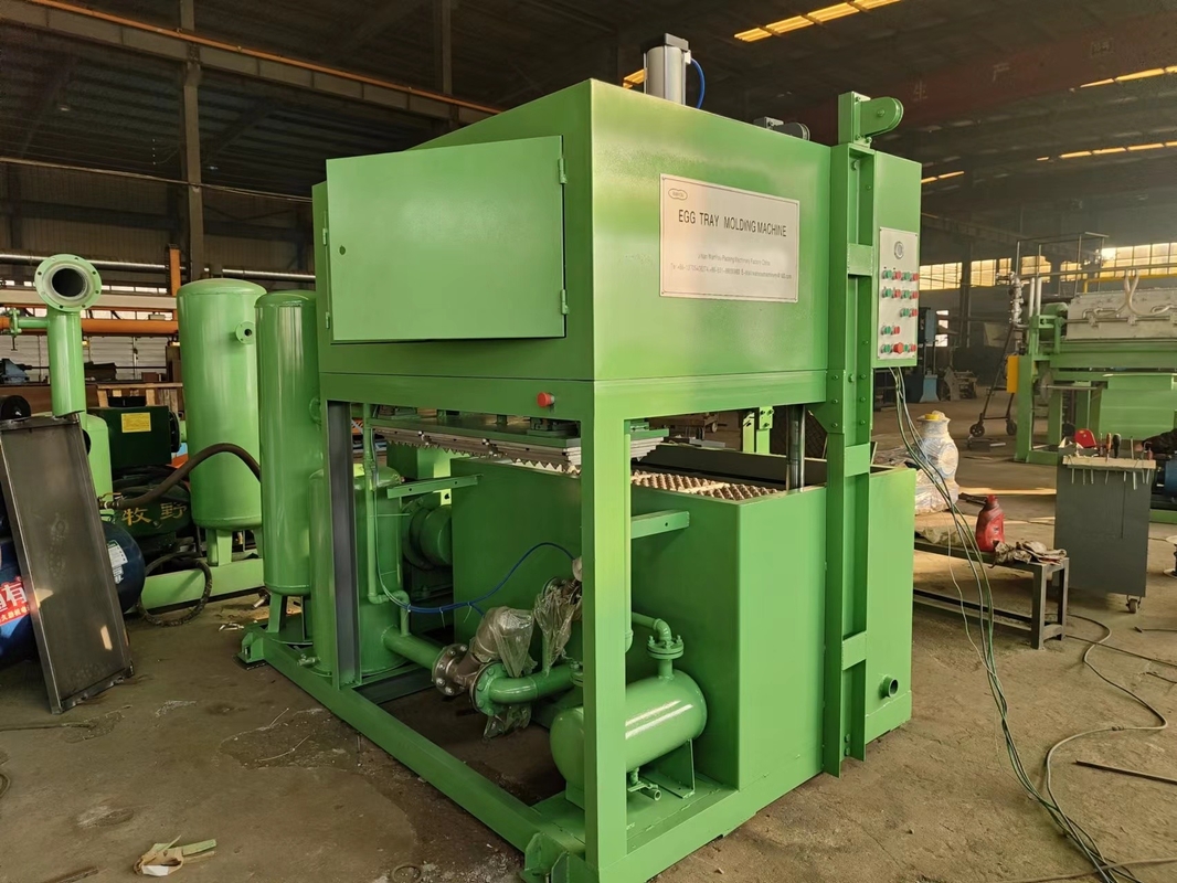 Productie 53-100 kg/uur Aluminiumvormen Papier eierenbak maken Machines Pulp Molding Egg Carton Machine