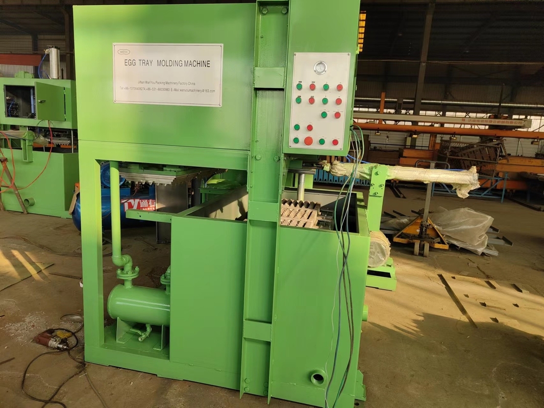 Productie 53-100 kg/uur Aluminiumvormen Papier eierenbak maken Machines Pulp Molding Egg Carton Machine