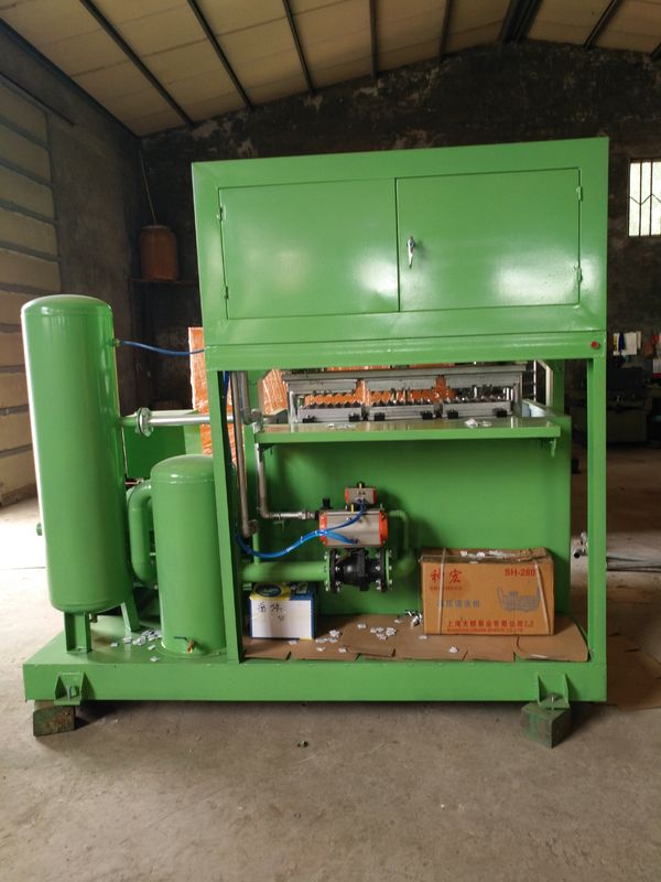 Automatische productielijn voor eierenbakken geschikt voor de vervaardiging van eierkartonmachines met een middelgrote capaciteit en voor de verwerking van pulp