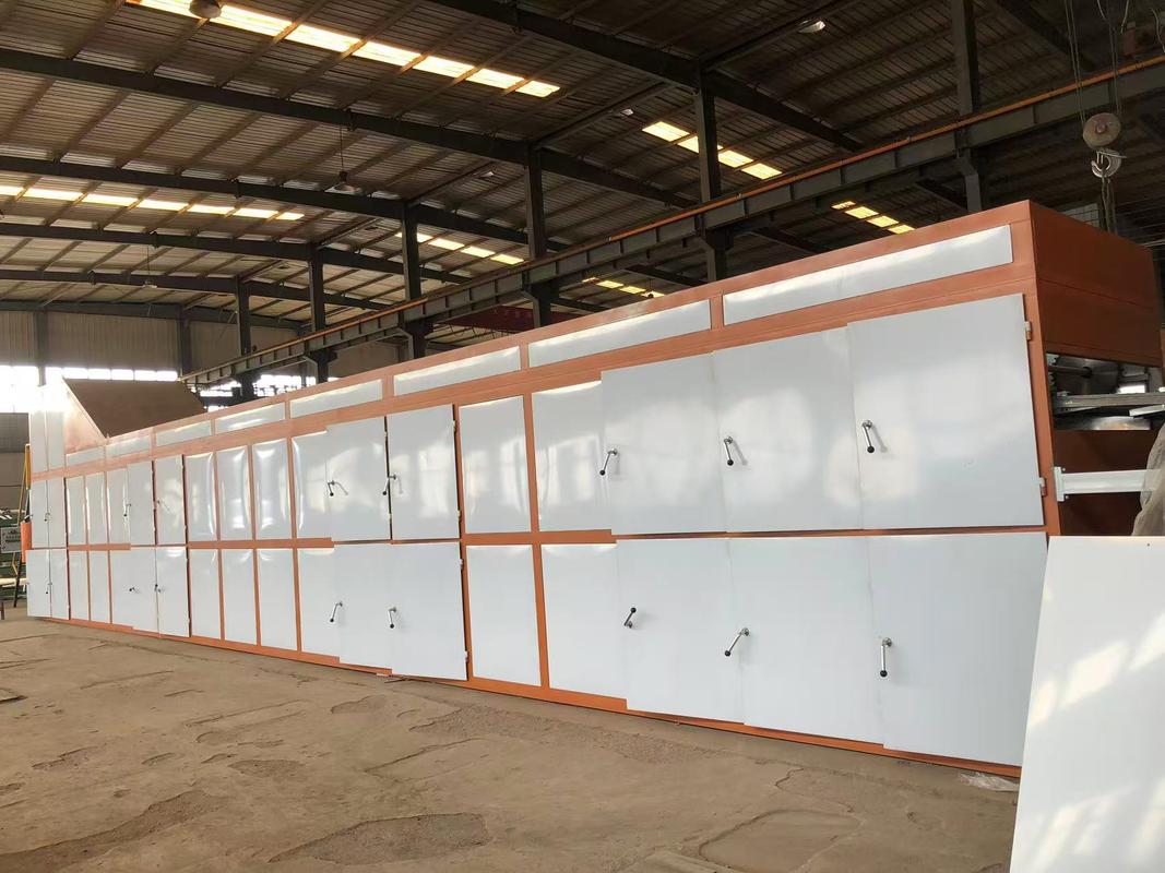 Automatische productielijn voor eierenbakken met behulp van gerecycled papierpulp om verschillende soorten eierkartons en bakken te maken 5000-6000pcs/h PLC-gecontroleerd