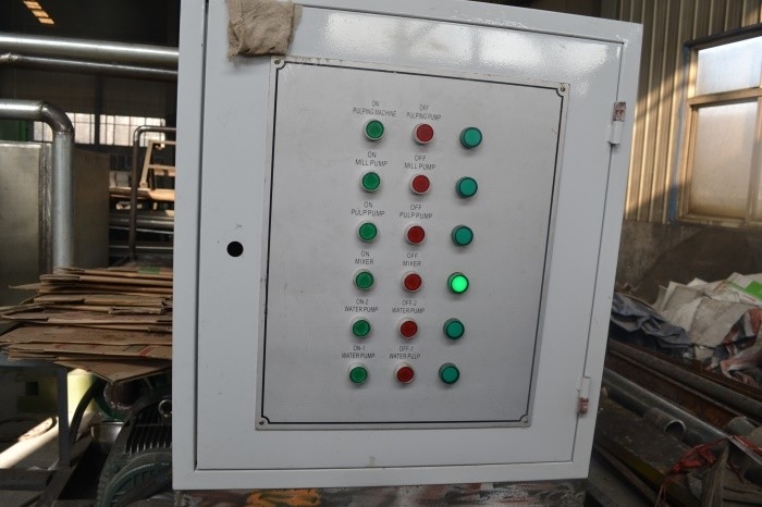 Rotary Paper Egg Tray Machine 4000pcs/H Orange And Green Pulp Molding Machine Met 4-Layer Metal Dryer Voor Papier Ei Carton / Tray Making Apple Tray Making