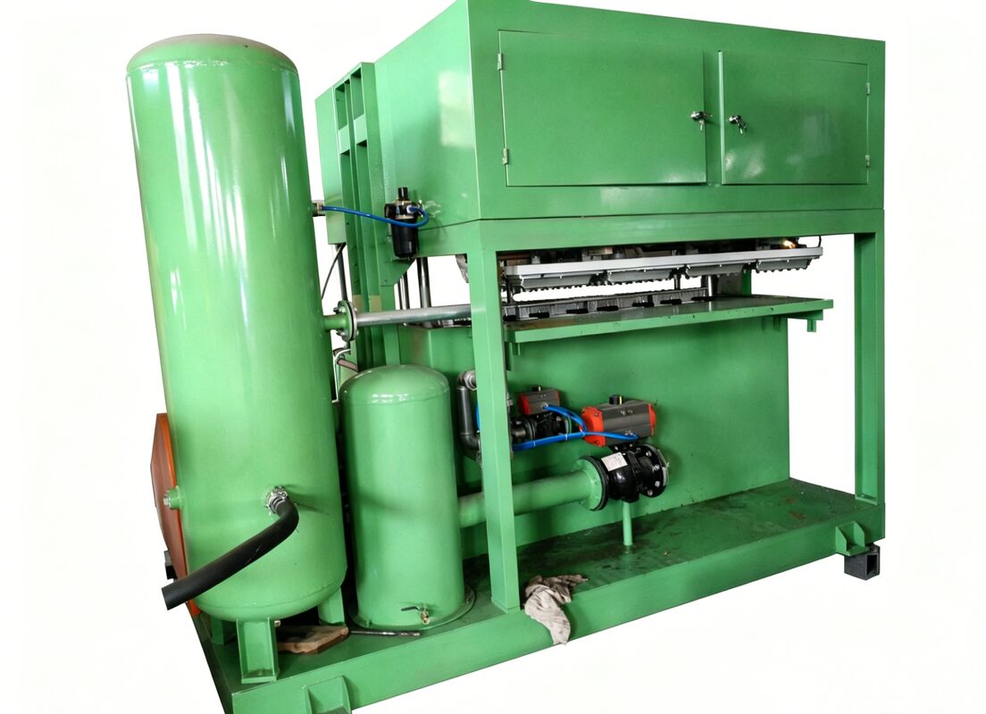 Kleine 1300-1500pcs per uur ei tray machine ei karton machine voor het maken van ei trays ei cartons schoenen trays kinderkamer trays aluminium malen PLC gecontroleerd