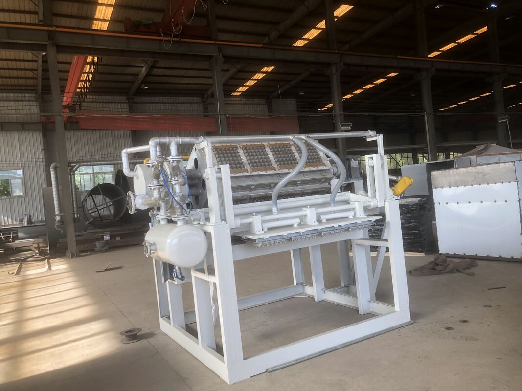 Rotary Paper Egg Tray Machine Productielijn Eierkarton 2500-3000 stuks/uur Recycled Paper Pulp Molding Machine
