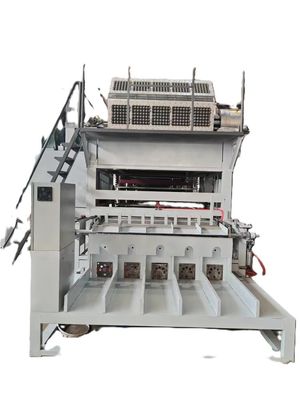Volledig geautomatiseerde eierenbakvormmachine ontworpen voor stabiele prestaties en consistente output in de eierenverpakking