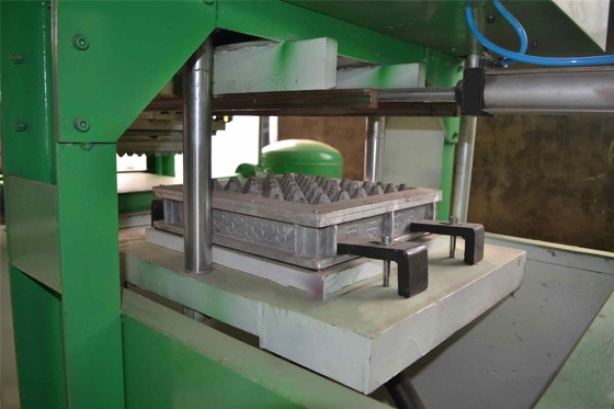 De lage Pulp Vormende Vergeldende Type van het Capaciteitspapier kleine Machine van het Eidienblad